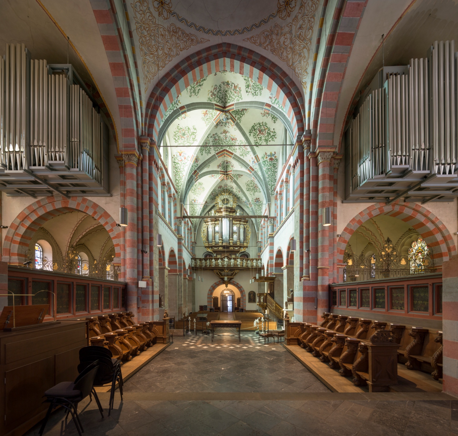 Zwei Orgeln